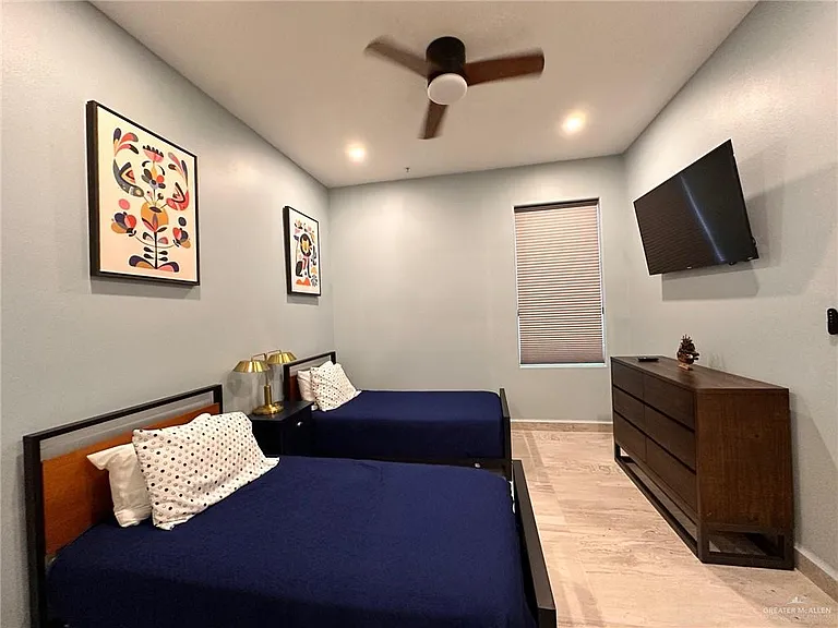 2700 Gulf Blvd #204 — Photo 14