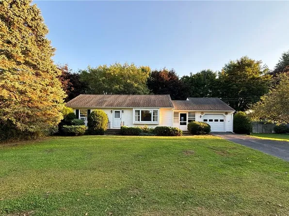 15 Kent Road, Red Hook, NY 12571