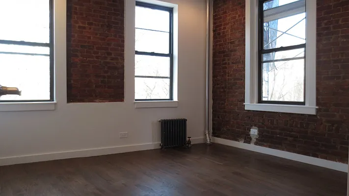 Rented by Bohemia Realty Group | media 33