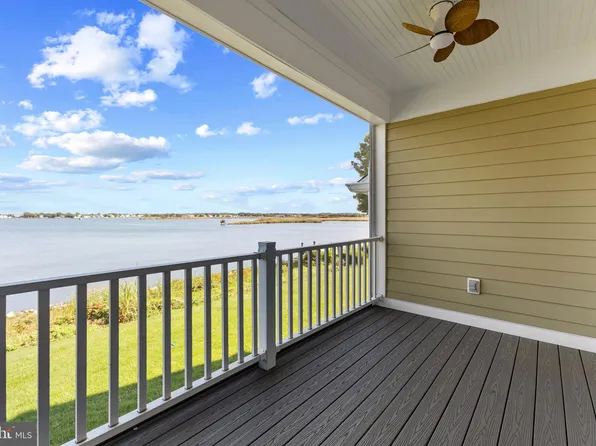 346 Narrows Pointe Dr, Grasonville, MD 21638