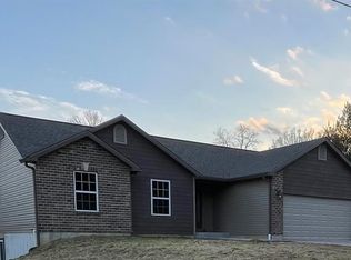 1308 N 3rd St, Festus, MO 63028