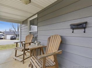 502 W 6th St, Eldon, MO 65026