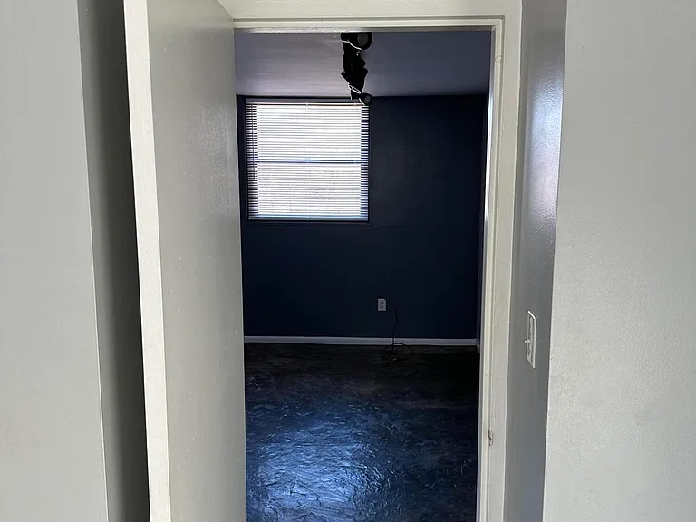 703 Wilkinson Blvd #2 — Photo 39