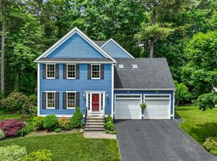8 Carriage Ln, Maynard, MA 01754
