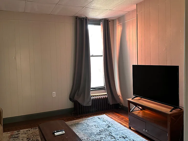 424 N Mechanic St — Photo 20