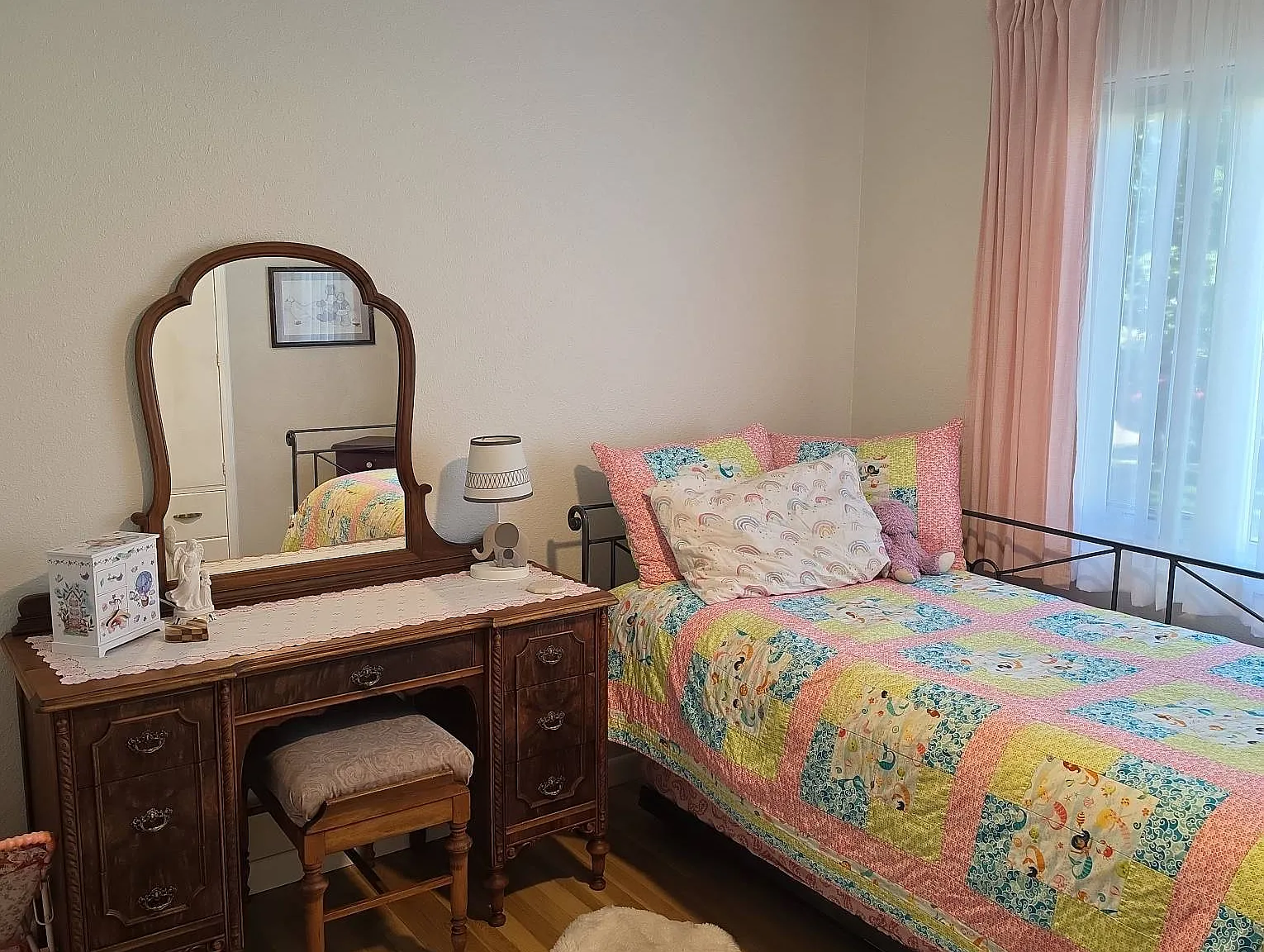 124 East Circle Drive - 1 — Photo 2