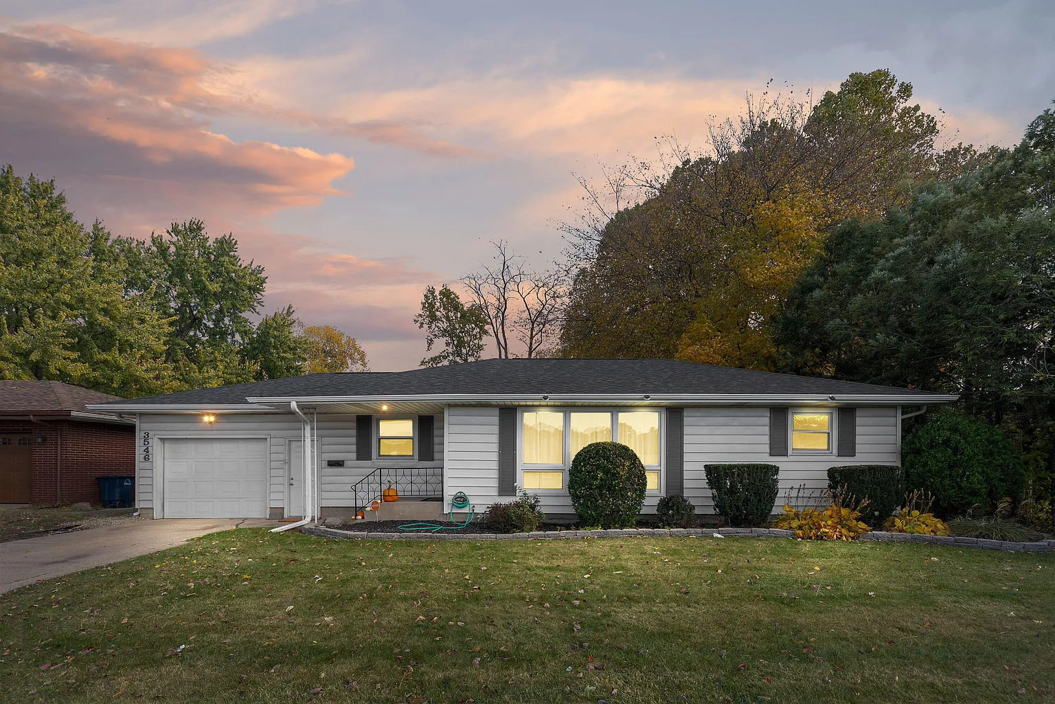 3546 Franklin St photo 1