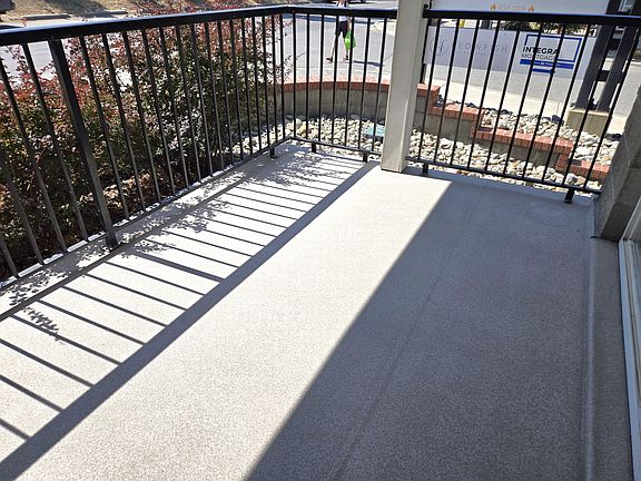 3rd image of 550 Lorne St #104