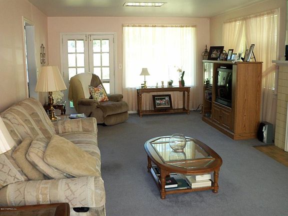 5th image of 2319 Schumacher Ave