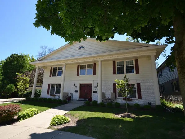 3057 East Newport COURT, Milwaukee, WI 53211