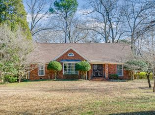 176 S Mendenhall Rd, Memphis, TN 38117