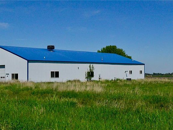 3rd image of 2353 Holly Ln