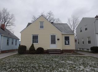 8300 Ivandale Dr, Parma, OH