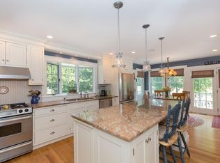 26 Robinson Rd, Littleton, MA 01460