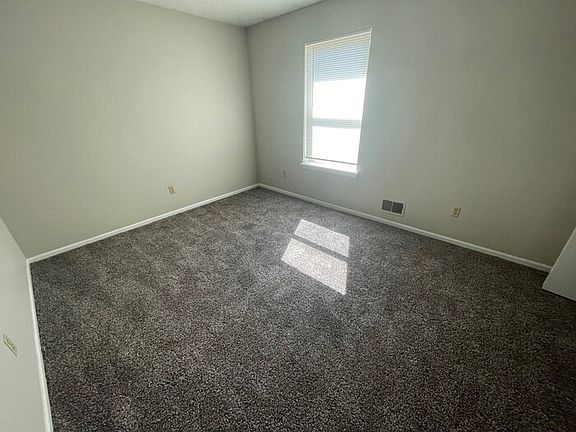 5th image of 544 Fox Chase Ct NW #544