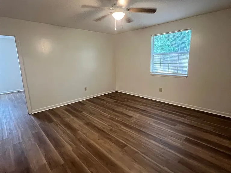 170 Westwood Dr — Photo 21