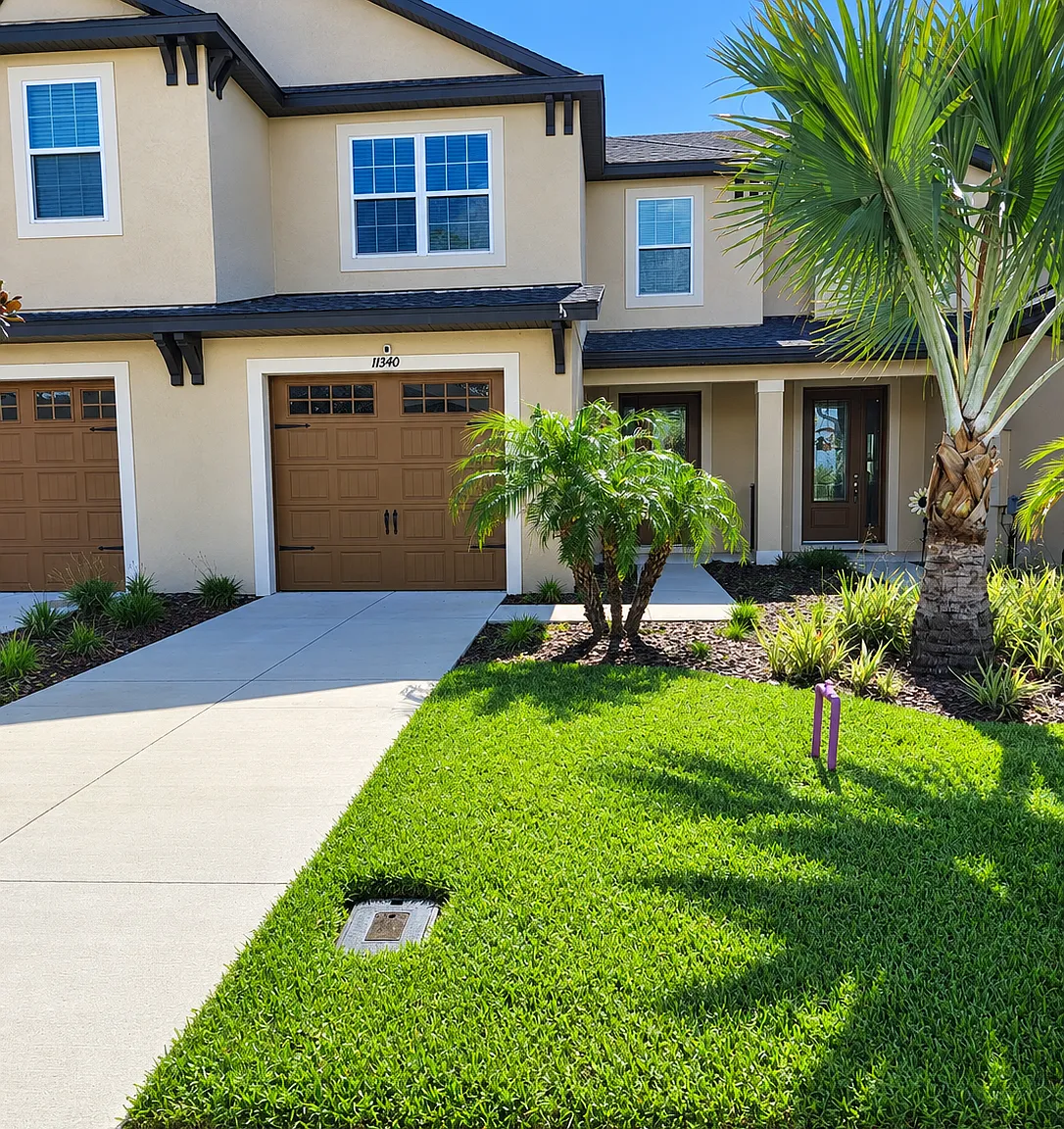 3 bed, 2.5 bath, 1856 sqft, $2,100 — Photo 2