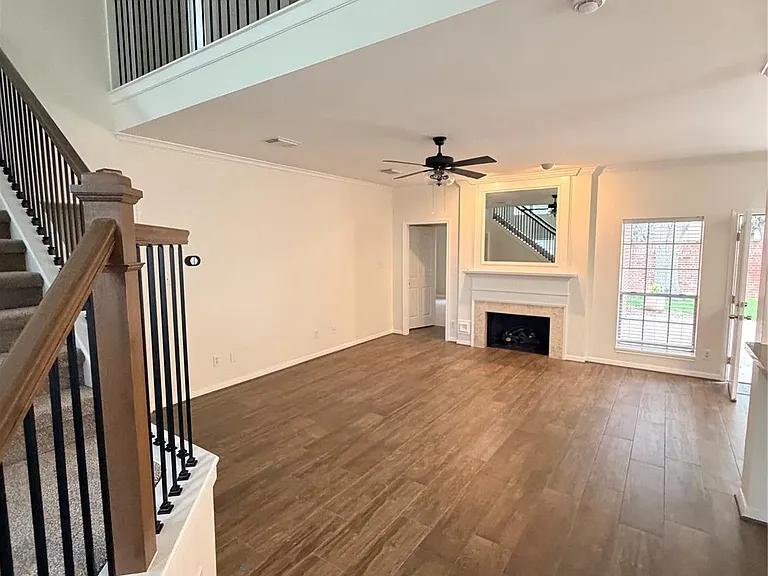 2201 Summer Reef Dr — Photo 6