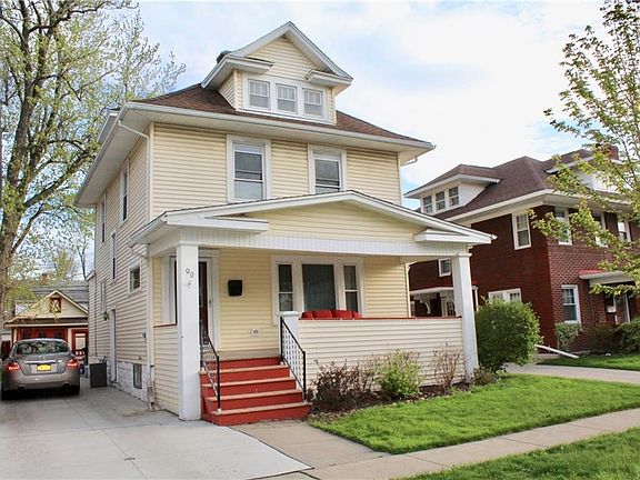 3rd image of 90 Tremaine Ave