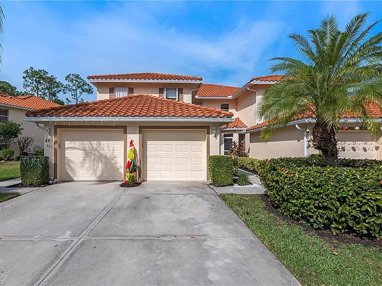 465 Robin Hood Cir #101 — Photo 3