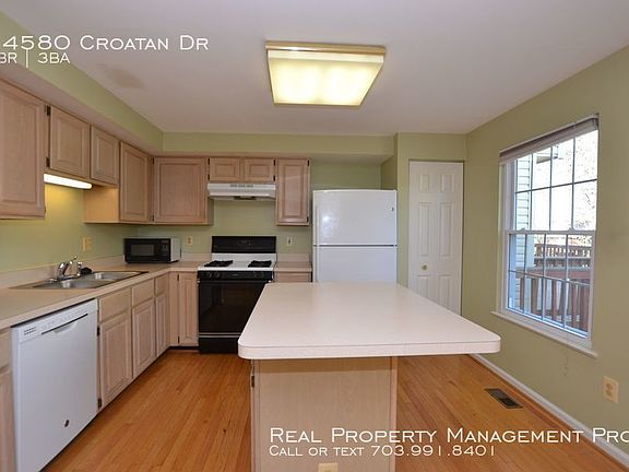 5th image of 14580 Croatan Dr