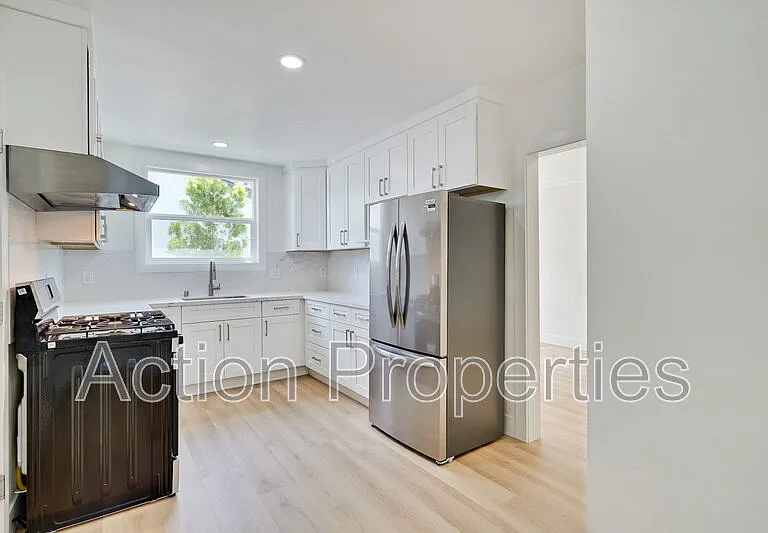 207 Haight St — Photo 8
