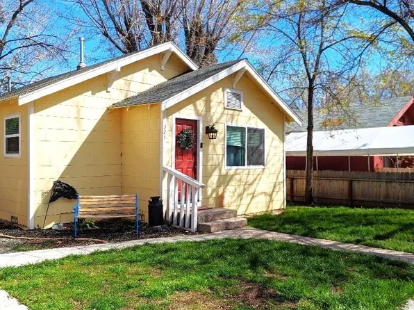 325 Adella St, Susanville, CA 96130