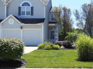 9790 Sugarbush Cir, Olmsted Falls, OH 44138