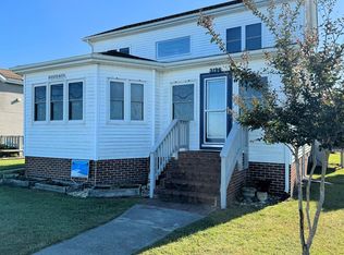 3196 Main St, Chincoteague, VA 23336