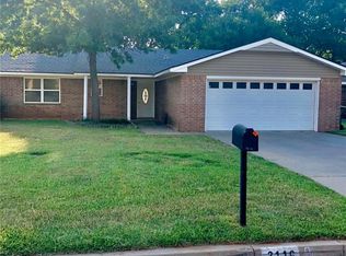 3116 Glenwood Dr, Chickasha, OK 73018