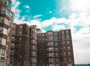 8100 E Jefferson Ave #81C409, Detroit, MI 48214