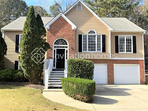 925 Evian Dr NW Photo 1
