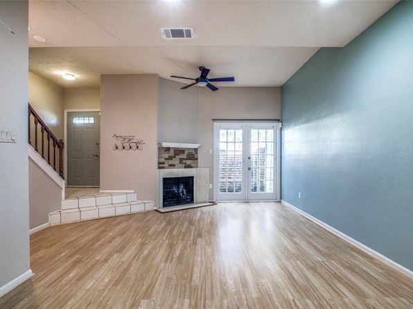 800 Country Place Dr