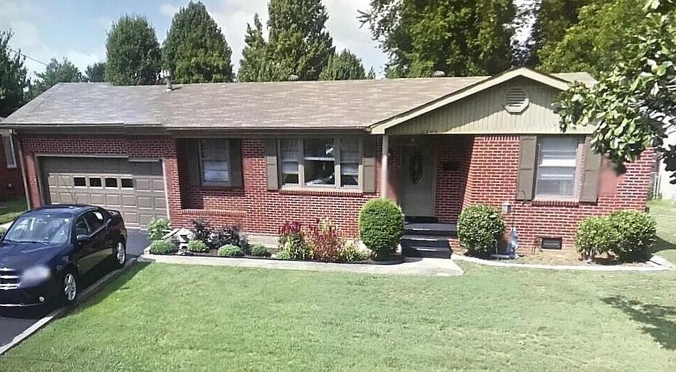1st image of 1303 S 9th St