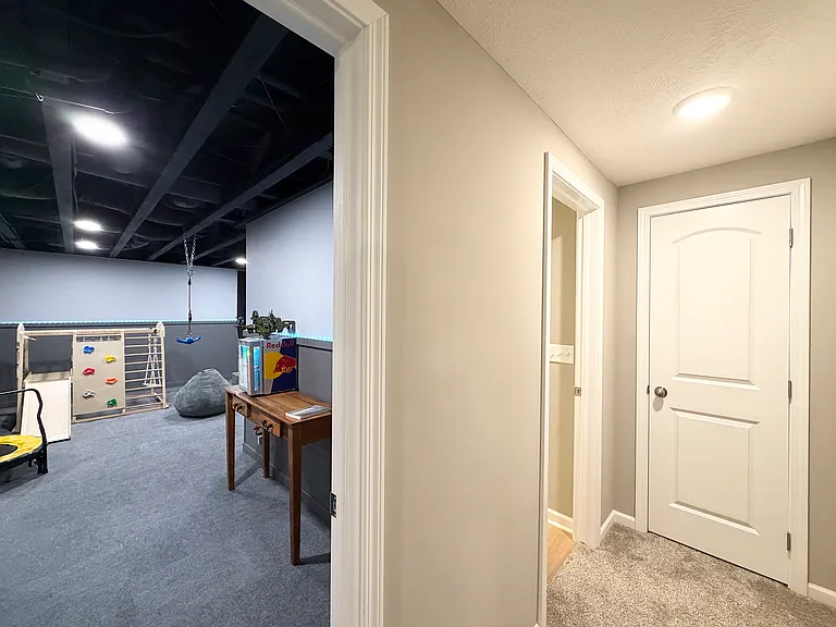 7832 Nicole Ln — Photo 45