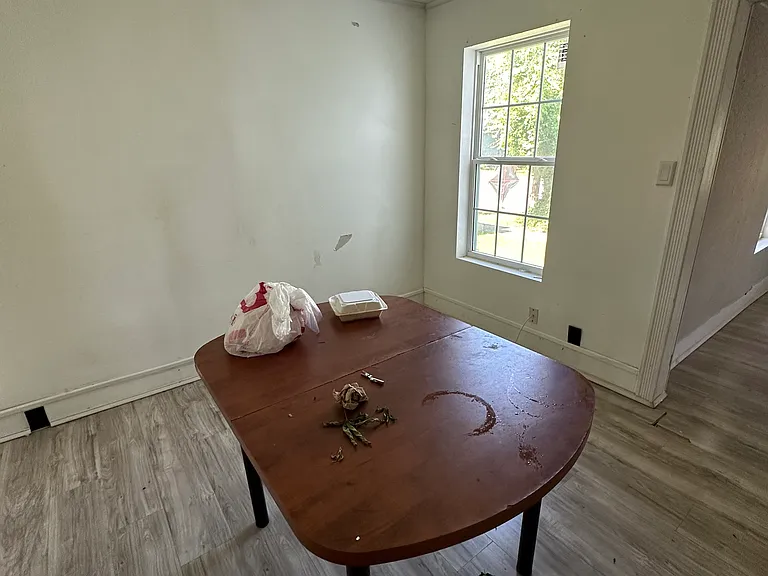 310 Pinner St — Photo 10