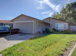 71 Vista Ln, Hollister, CA