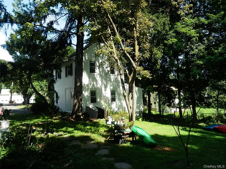 28 Strawtown Rd — Photo 16