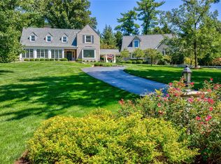 10 Countryside Ln, Saint Louis, MO 63131