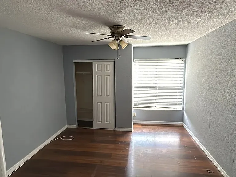 9242 Green Meadows Way — Photo 7