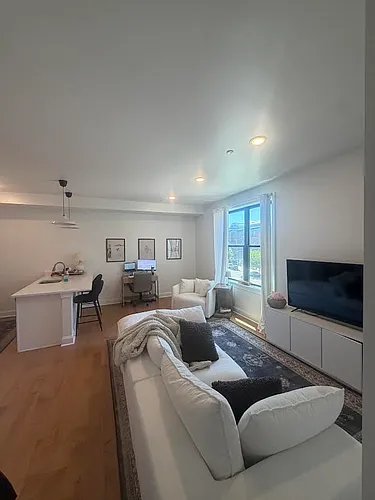 851 S 2d St #308 Photo 1