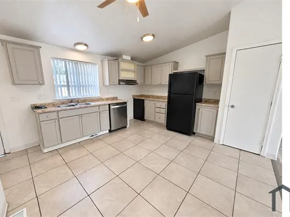 8654 Richthofen Pl #8654, Denver, CO 80220