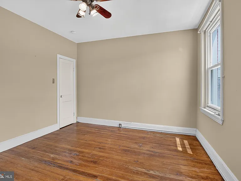 2228 Taggert St — Photo 11