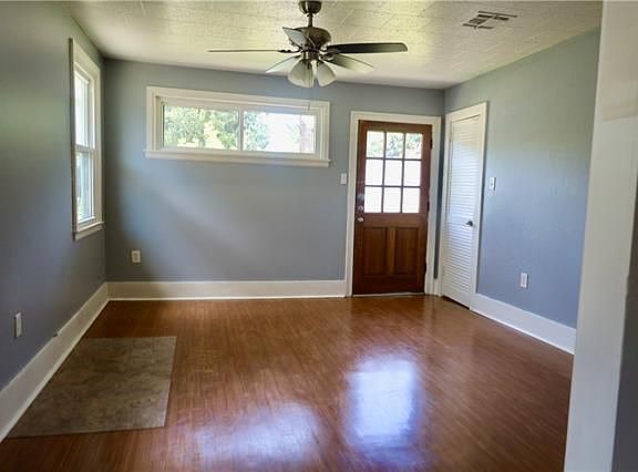 2nd image of 1020 Aquavit St