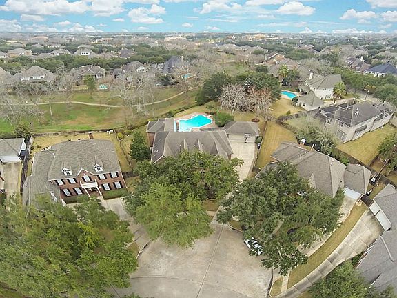 Home is situated on greenbelt!