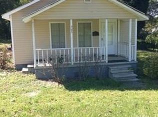 305 Rankin Ave, Mount Holly, NC 28120