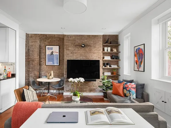 337 W 20th St APT 1B, Manhattan, NY 10011