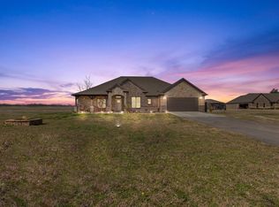 4438 Fm 903, Celeste, TX 75423