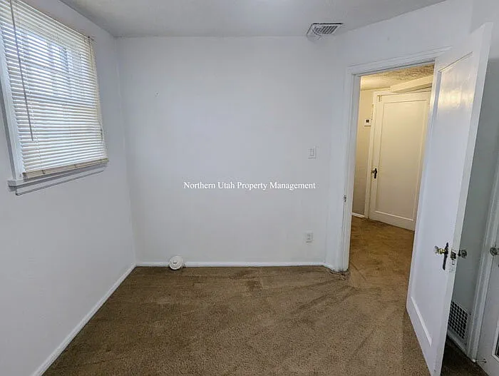 2761 Van Buren Ave #DOWN — Photo 11