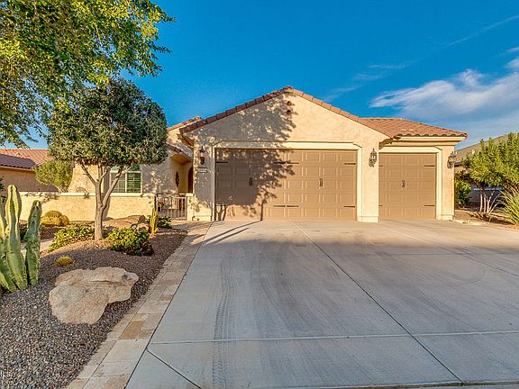 5th image of 26954 W Tonto Ln